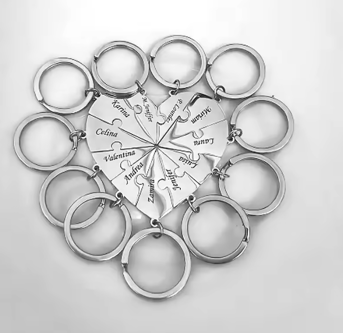 ハートモチーフ パズルスタイル メッセージ刻印キーホルダー｜13pieces