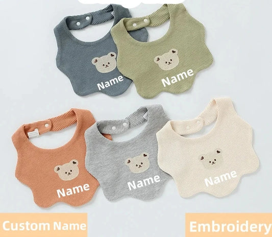 かわいいクマのマークとカスタム刺繍入れ赤ちゃん用スタイス