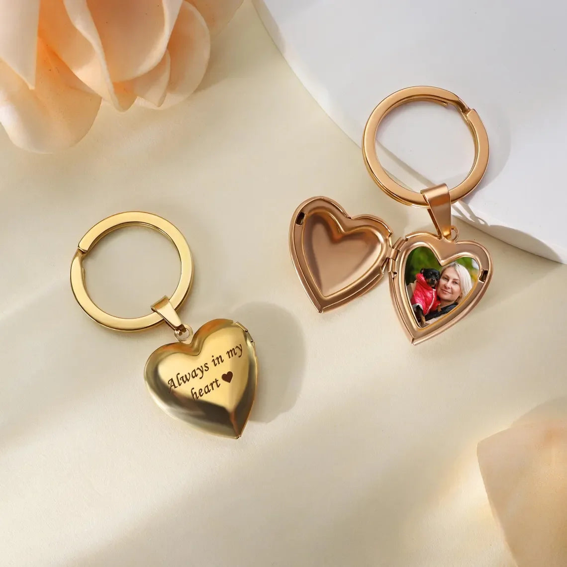 【写真＆文字刻印】ハート型 フォト ロケット キーホルダー