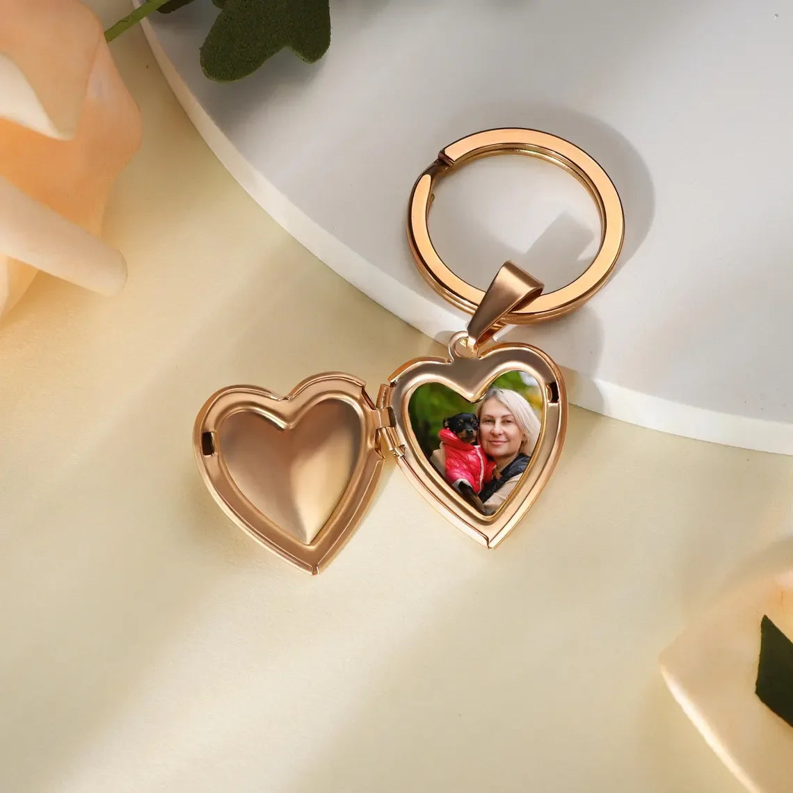 【写真＆文字刻印】ハート型 フォト ロケット キーホルダー